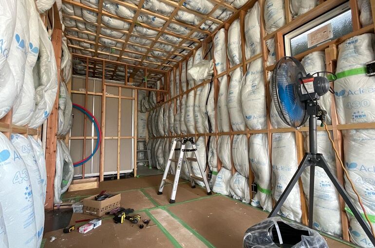配電工事　コンテナハウス